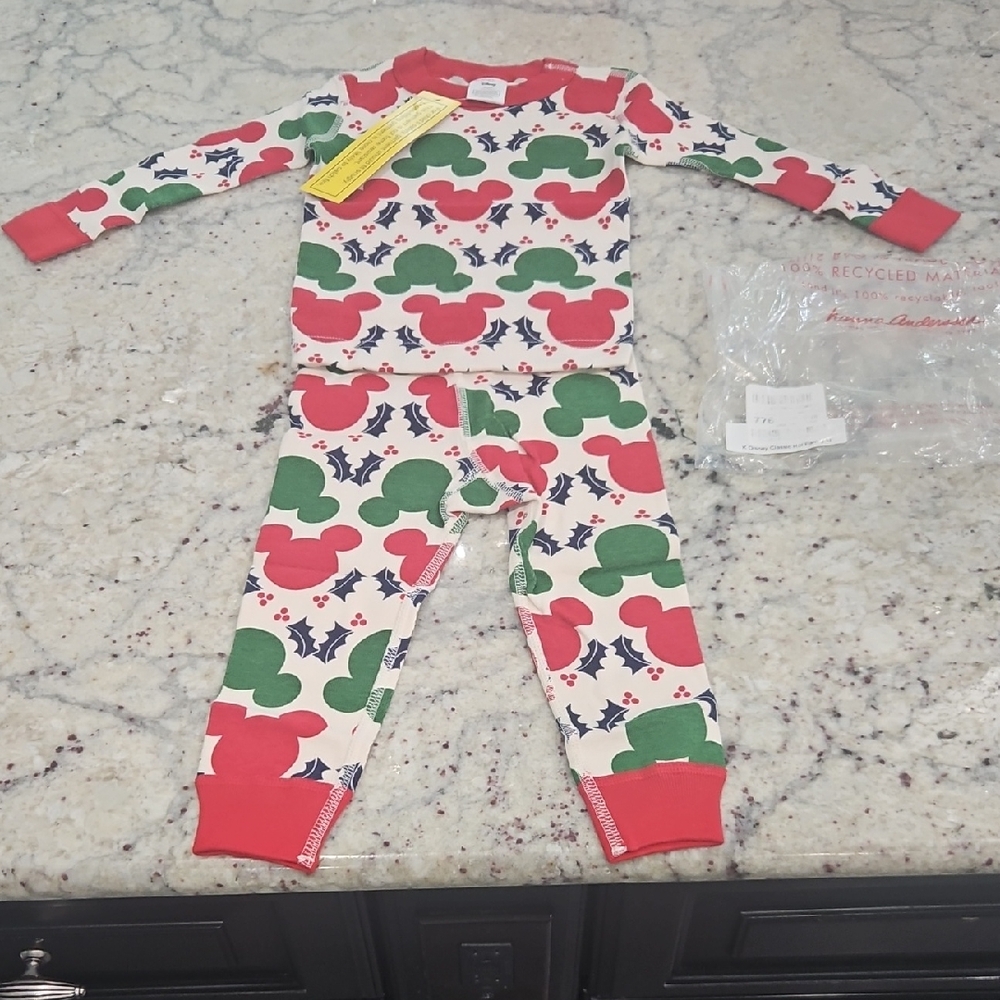Hanna Andersson Red and Green Disney Mickey Mouse Holiday Pajama Set